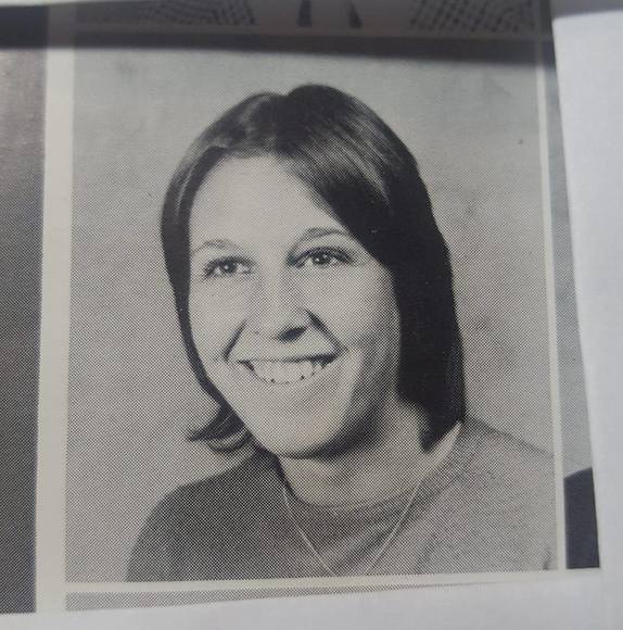 Meet your Posher, Pamela - Picture 1 of 1